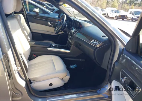 2014 Mercedes-Benz E 350 4Matic z USA, uszkodzony, nr VIN WDDHF8JB3EA859199